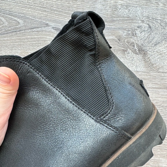 Sorel Chelsea Boots - Picture 4 of 6